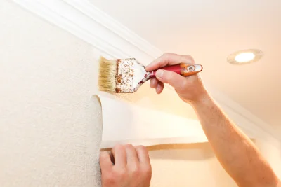 Pose de papier peint à Crandelles — revêtements muraux et toiles de verre
